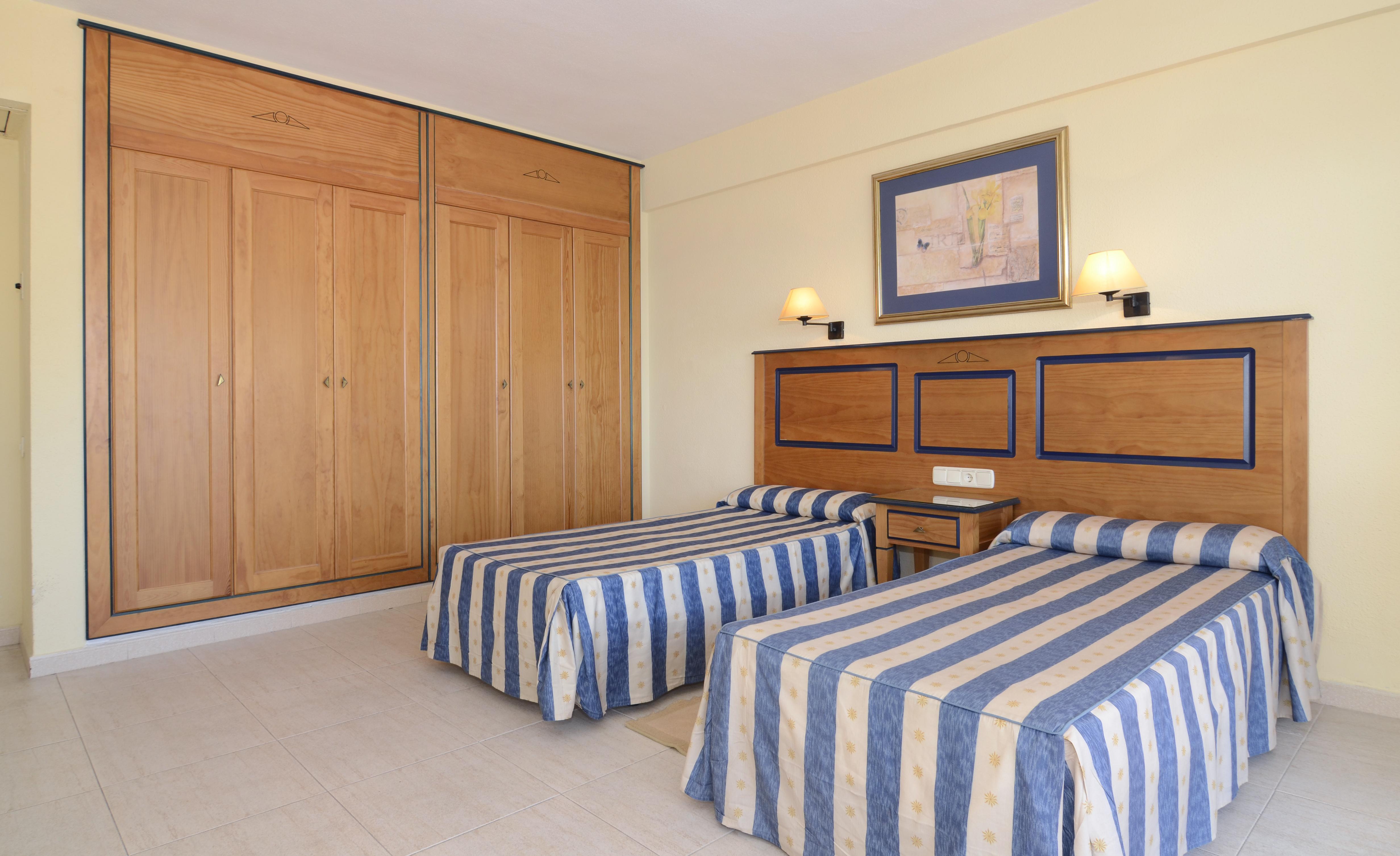 Hotel Apartamentos Pyr Fuengirola Zewnętrze zdjęcie